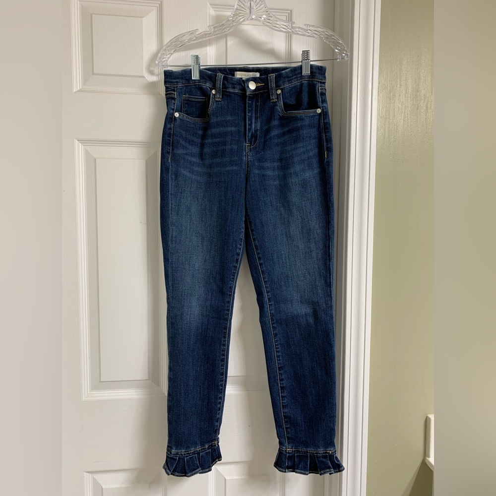 Chelsea & Violet cropped Denim w/ruffle edge Size 28
